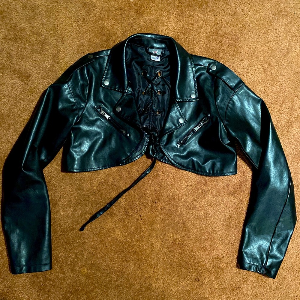 Cropped laced back motto jacket